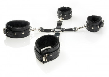 Крестообразный бондаж Cumfy Hogtie